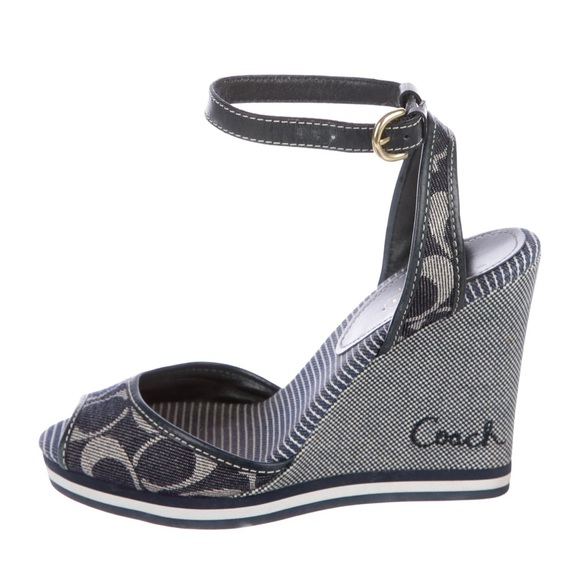 ⛔️SOLD⛔️Coach Tawney Wedge - Picture 2 of 8